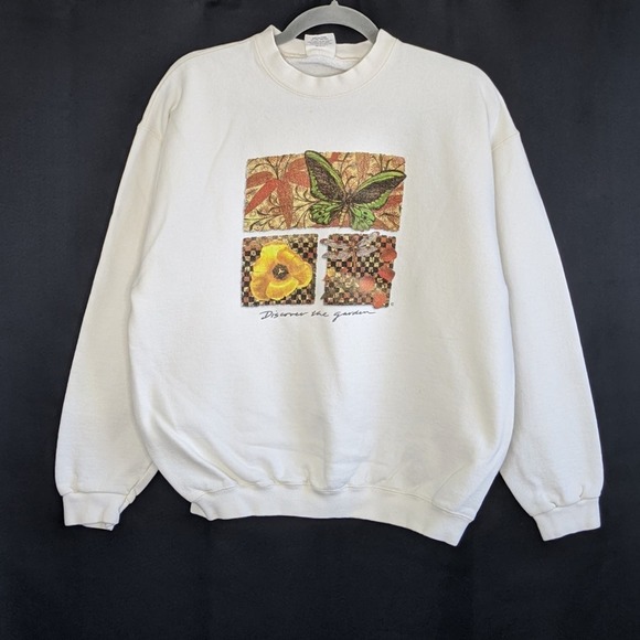 VTG Butterfly Nature Cottagecore Flower Crewneck - Picture 1 of 9